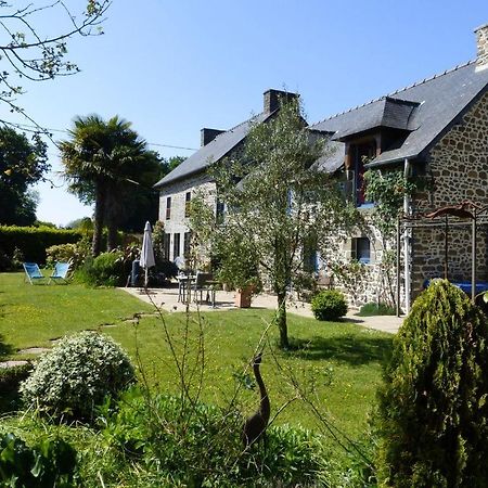 Bed and Breakfast Les Petites Chapelles Saint-Pierre-de-Plesguen Zewnętrze zdjęcie